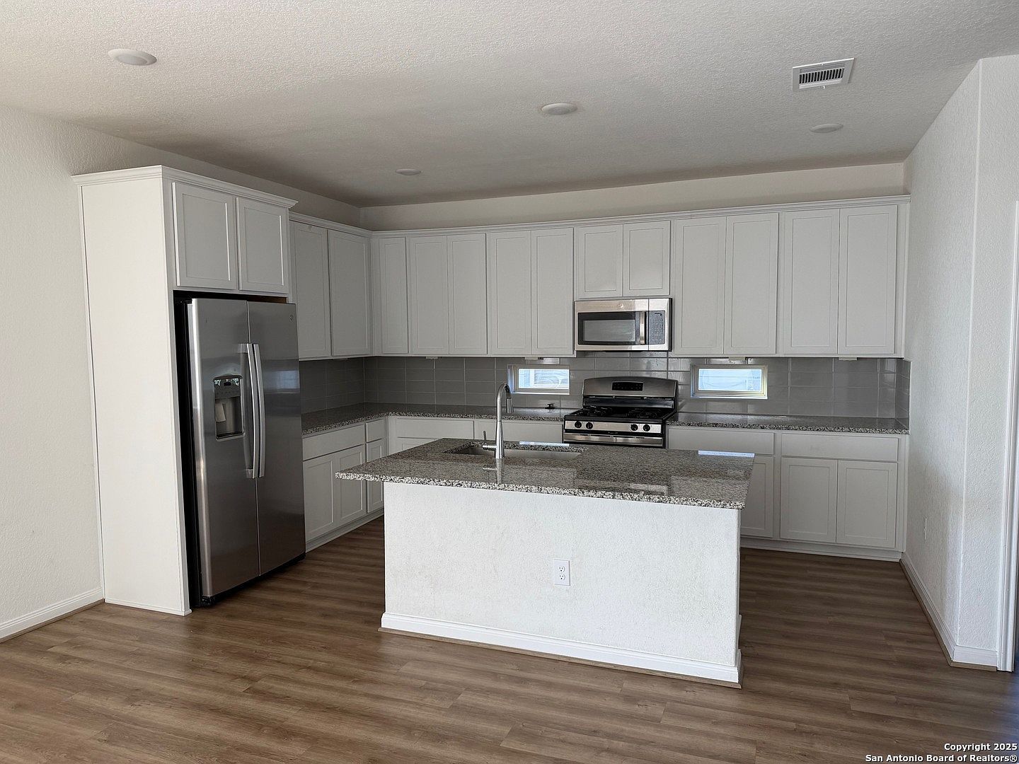 9540 Griffith Run Converse, TX 78109 - Thumbnail 5