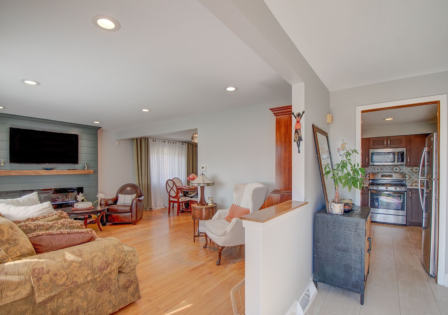 648 Saginaw Ave Calumet City, IL 60409 - Thumbnail 5