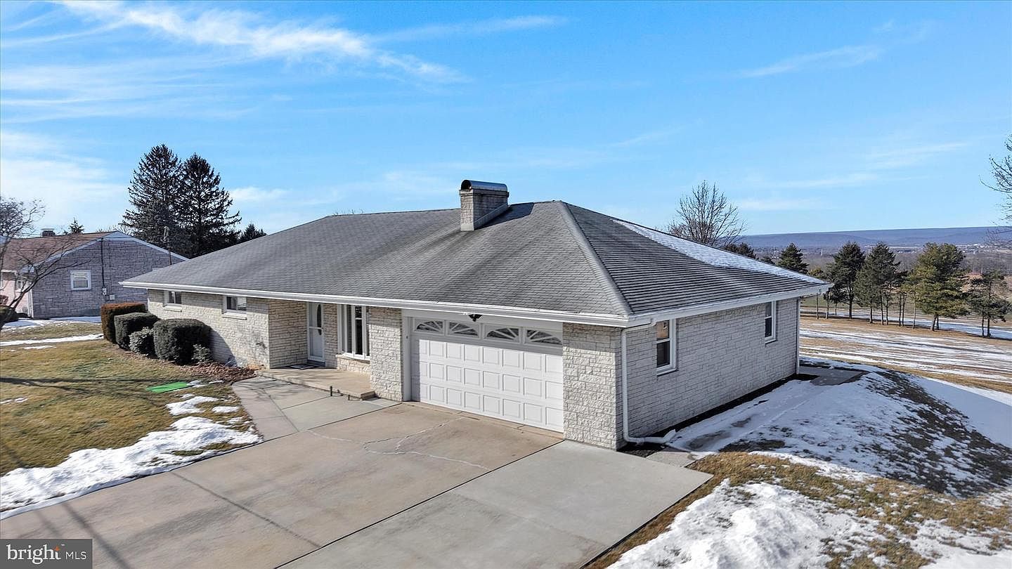 263 Eisenhower Rd Palmyra, PA 17078 - Thumbnail 5