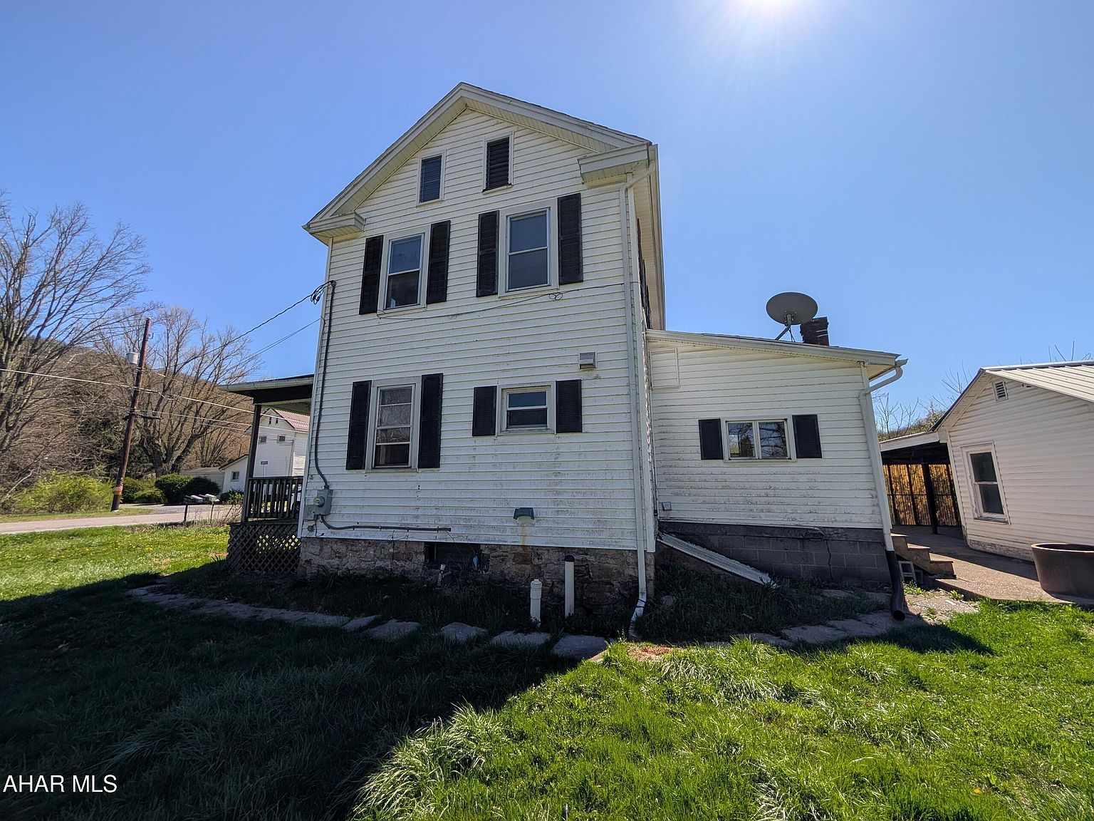 2057 Everett Rd East Freedom, PA 16637 - Thumbnail 5