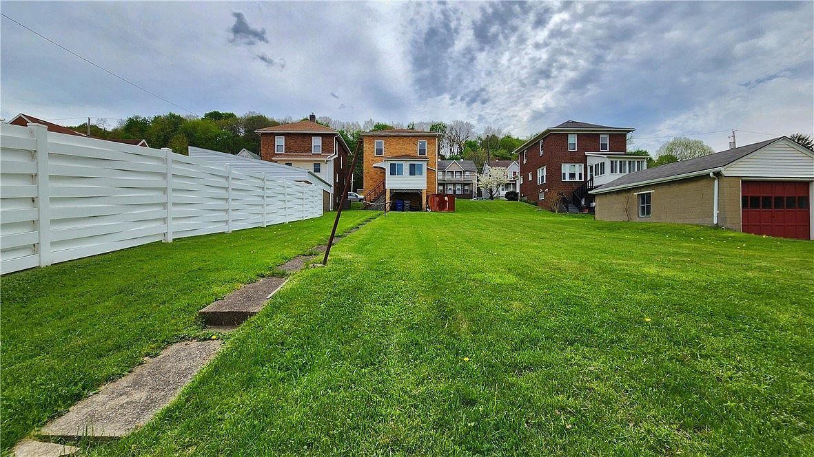 1104 Center Ave Ellwood City, PA 16117 - Thumbnail 5