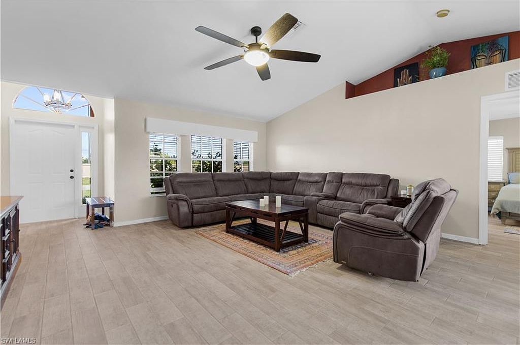 11568 Forest Mere Dr Bonita Springs, FL 34135 - Thumbnail 5