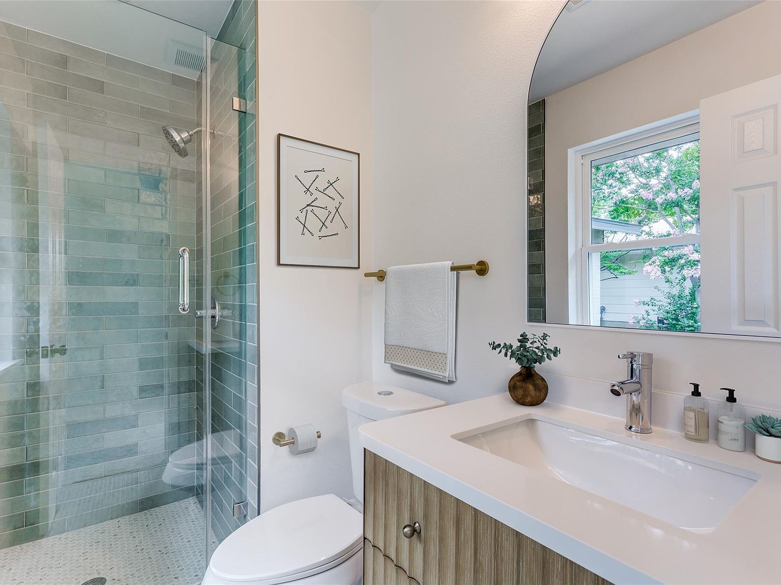 8409 Kimble Cv Austin, TX 78757 - Thumbnail 5