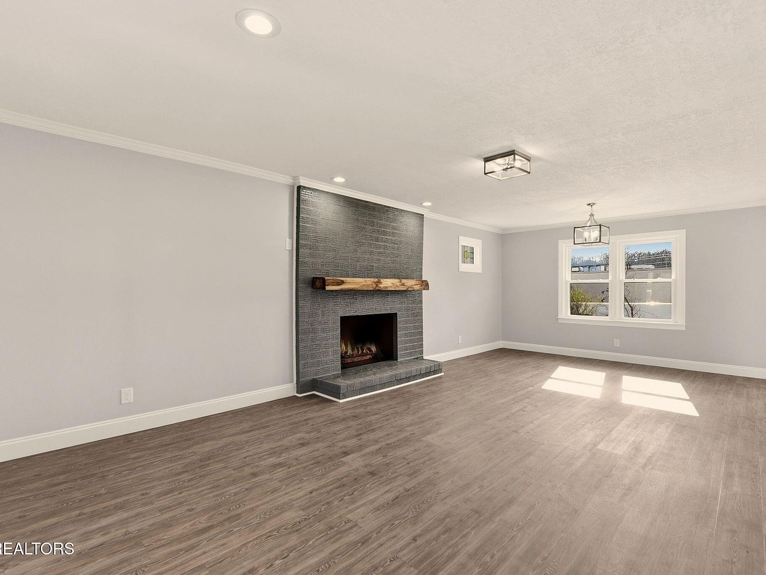 418 Highland Dr Clinton, TN 37716 - Thumbnail 5