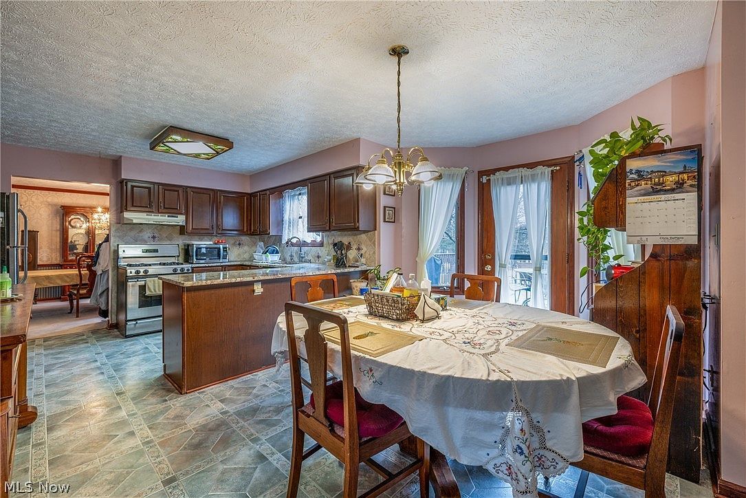 10037 Jamestown Dr North Royalton, OH 44133 - Thumbnail 5