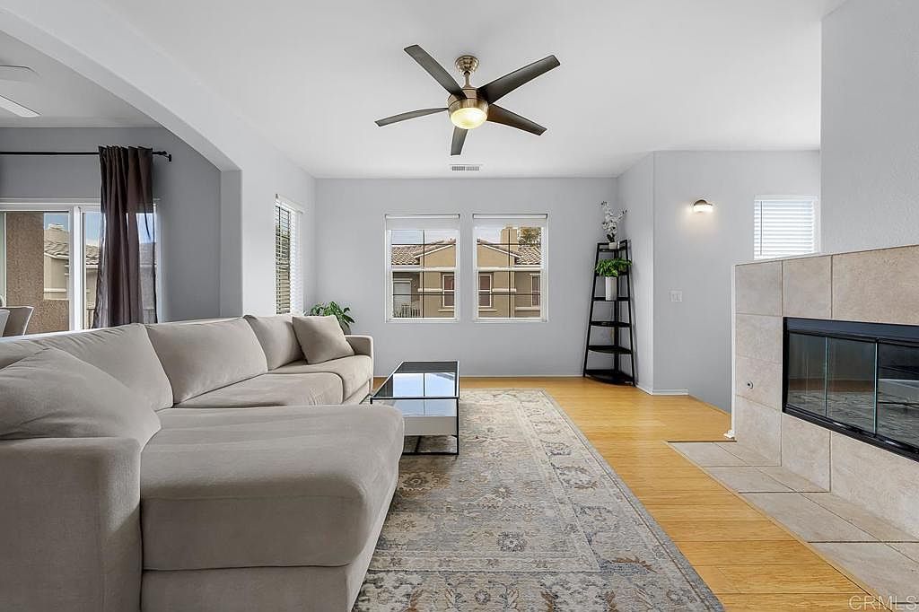 809 Caminito Francisco Unit 1 Chula Vista, CA 91913 - Thumbnail 5