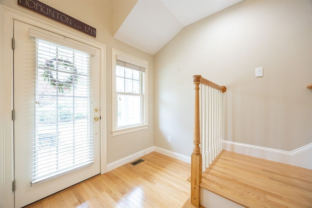 4 Lowell Dr Unit 4 Hopkinton, MA 01748 - Thumbnail 5