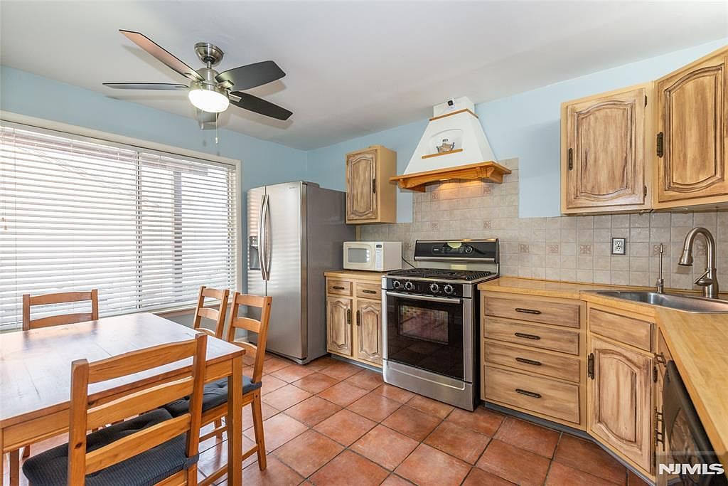 16 Brookside Hts #16G Wanaque, NJ 07465 - Thumbnail 5