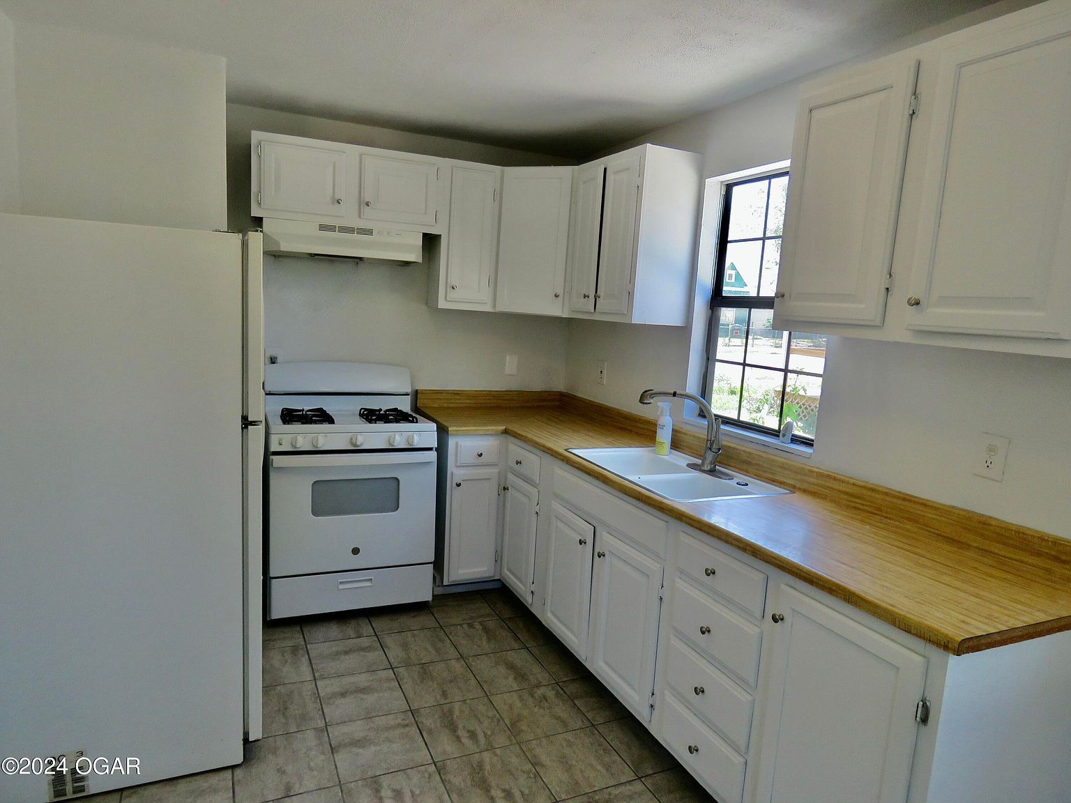 811 W 6th St Joplin, MO 64801 - Thumbnail 5