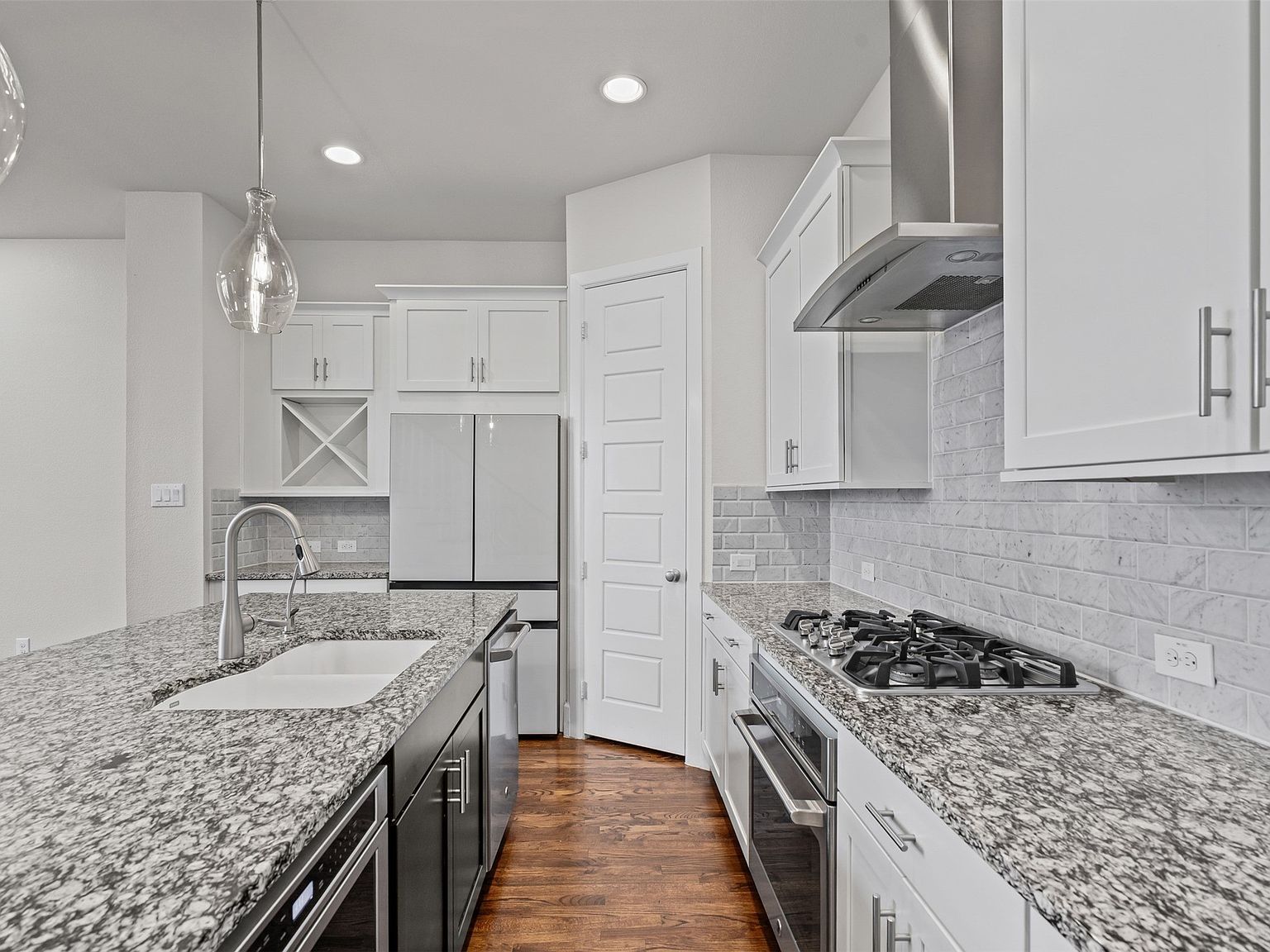 5140 Garrett Field Ct Dallas, TX 75206 - Thumbnail 5