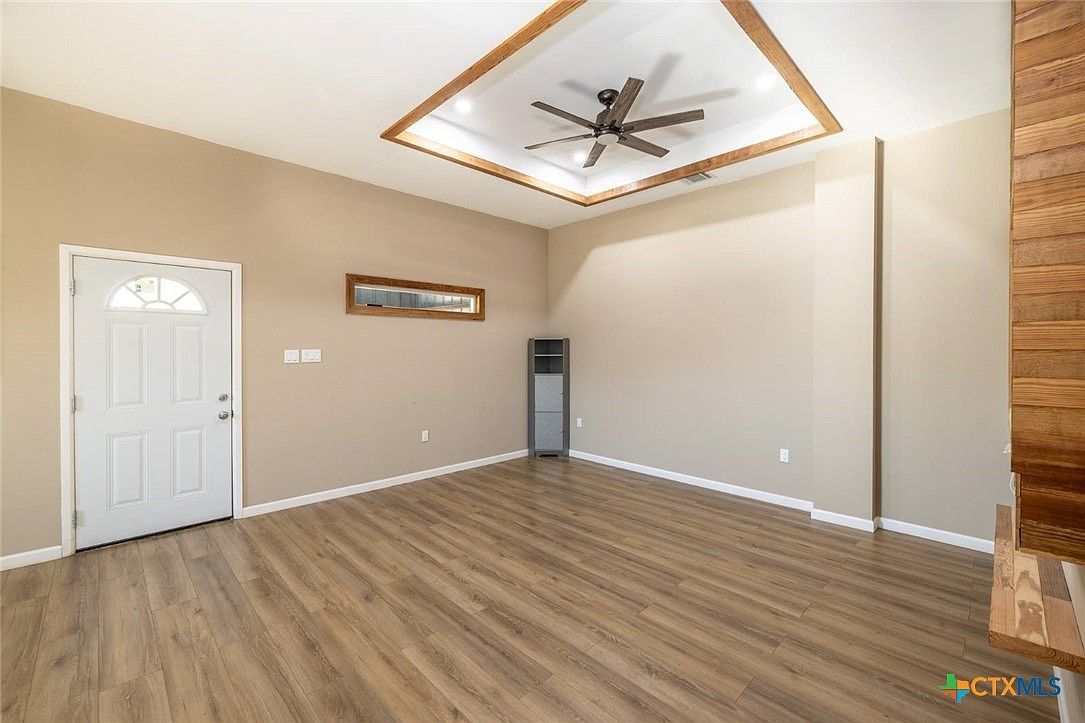 304 E 9th St Nordheim, TX 78141 - Thumbnail 5