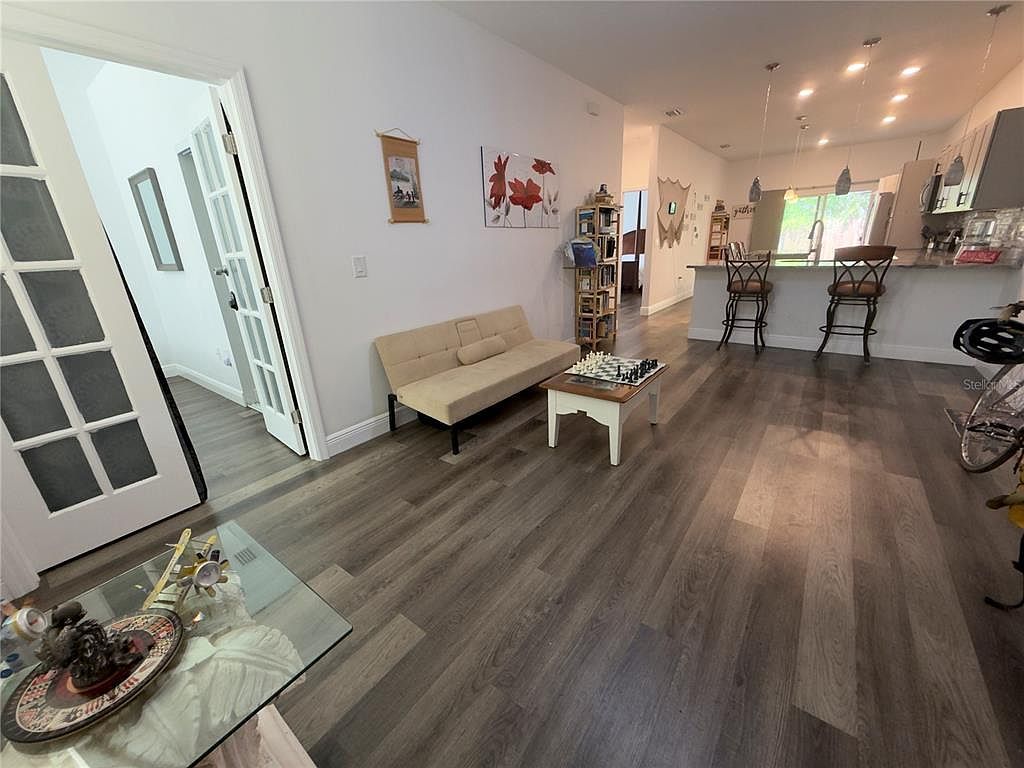 3204 E Mohawk Ave Tampa, FL 33610 - Thumbnail 5