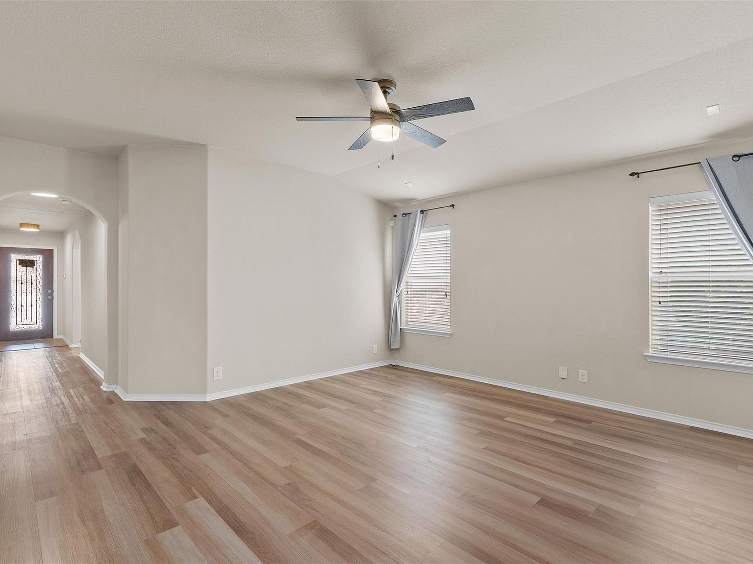 19709 Drifting Meadows Dr Pflugerville, TX 78660 - Thumbnail 5