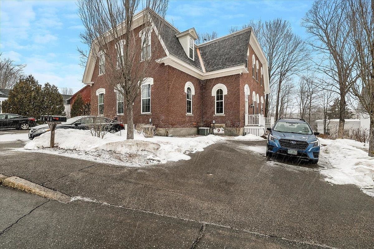 14 Knight St APT 2 Concord, NH 03301 - Thumbnail 5