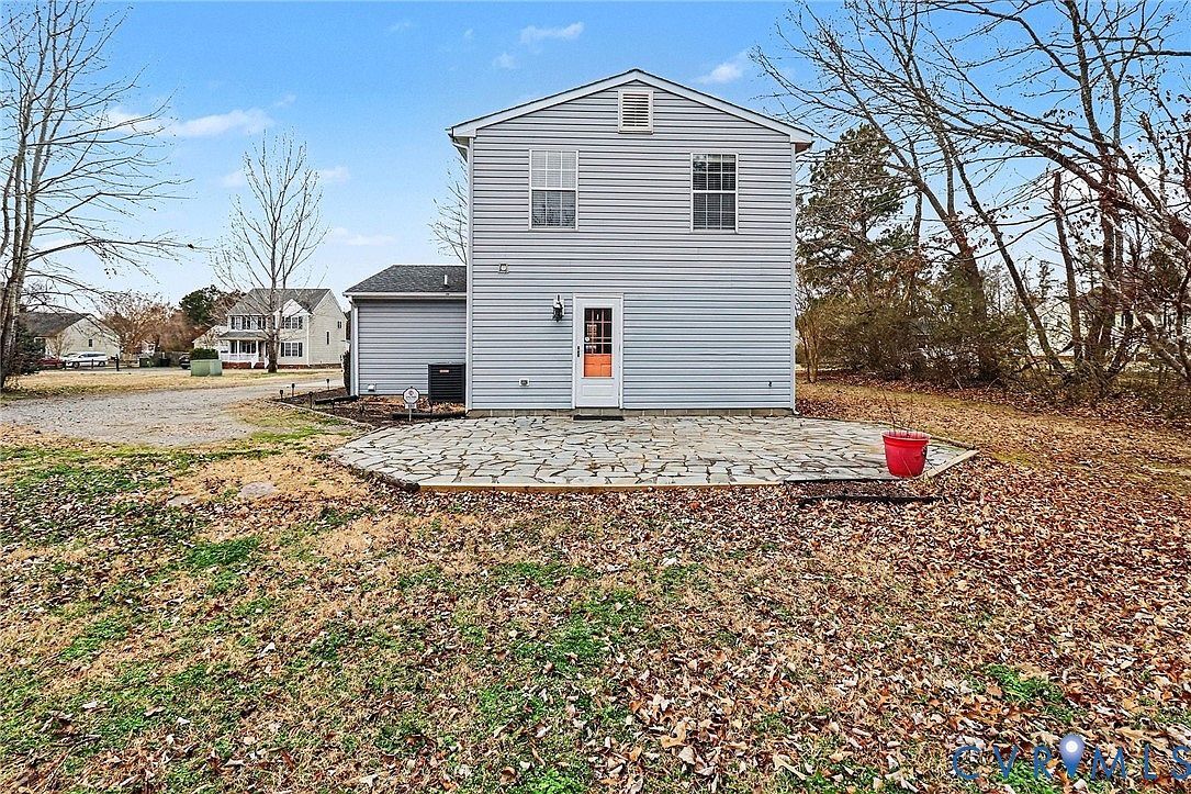 993 Chelsea Run West Point, VA 23181 - Thumbnail 5