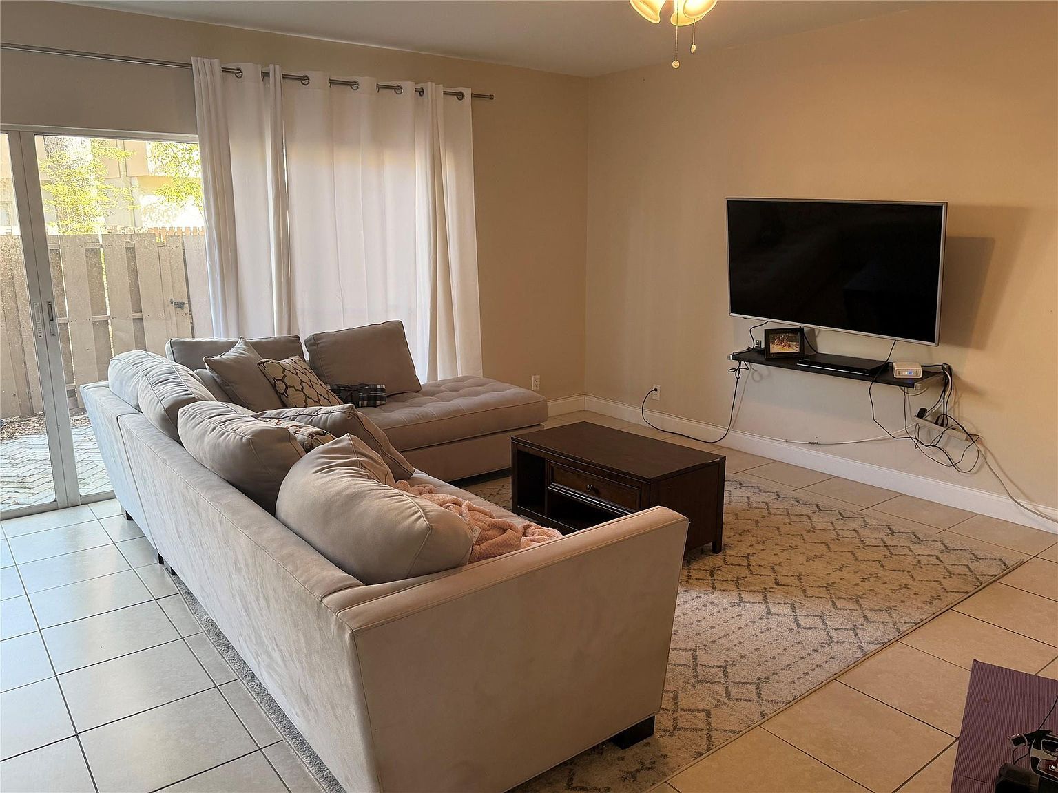 8251 NW 8th Pl Plantation, FL 33324 - Thumbnail 5