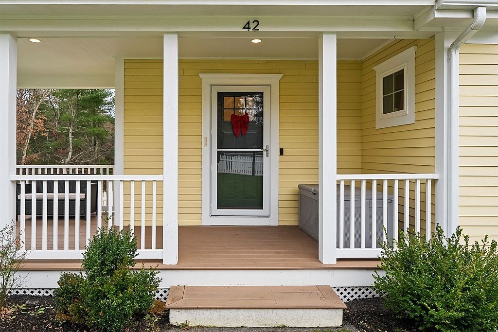 42 Christmas Tree Ln Kingston, MA 02364 - Thumbnail 5