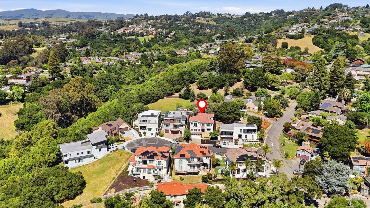 2390 Rainbow Ct Hayward, CA 94542 - Thumbnail 5