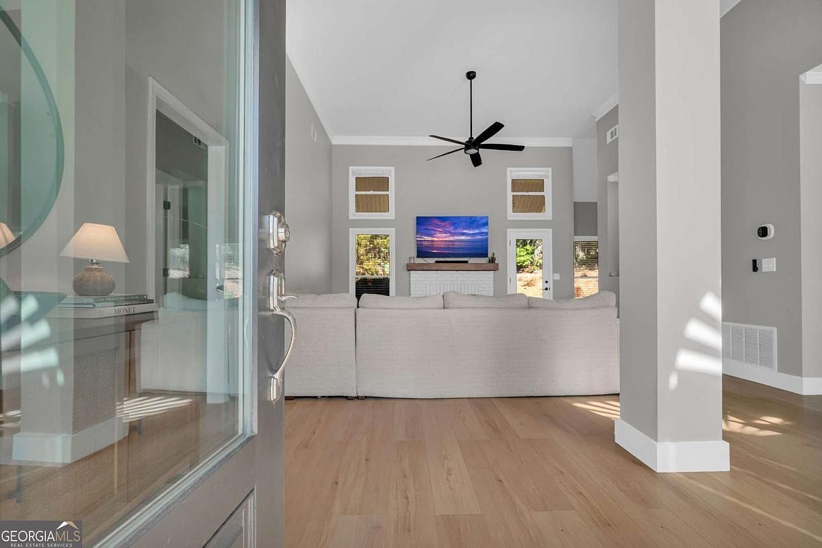 5169 Artesian Spring Dr Flowery Branch, GA 30542 - Thumbnail 5