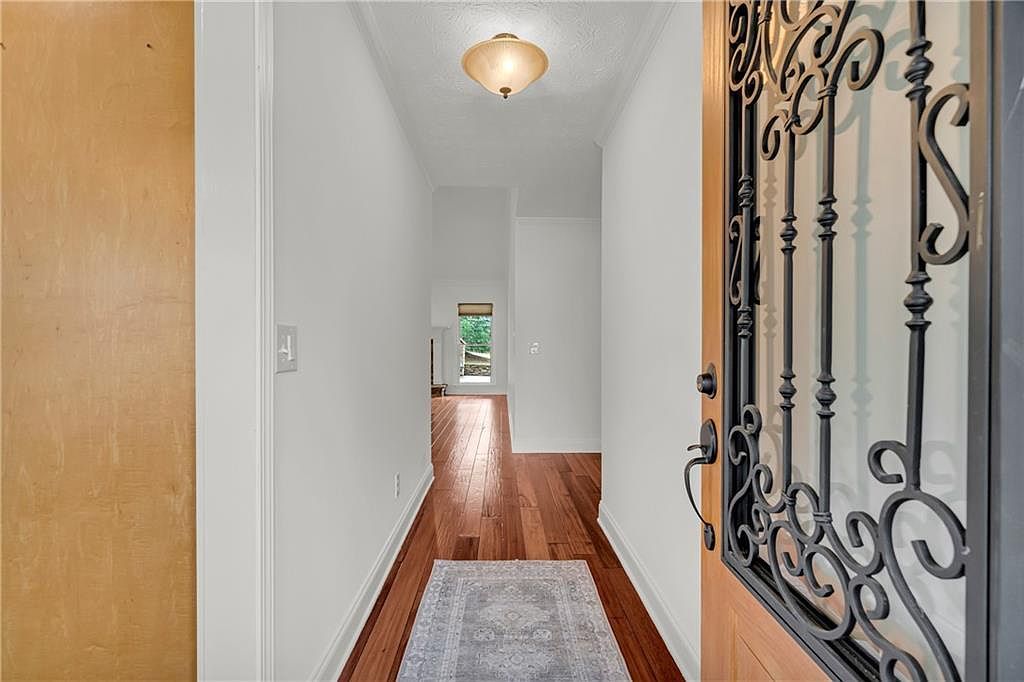 3917 Kilgore Falls Dr Gainesville, GA 30507 - Thumbnail 5