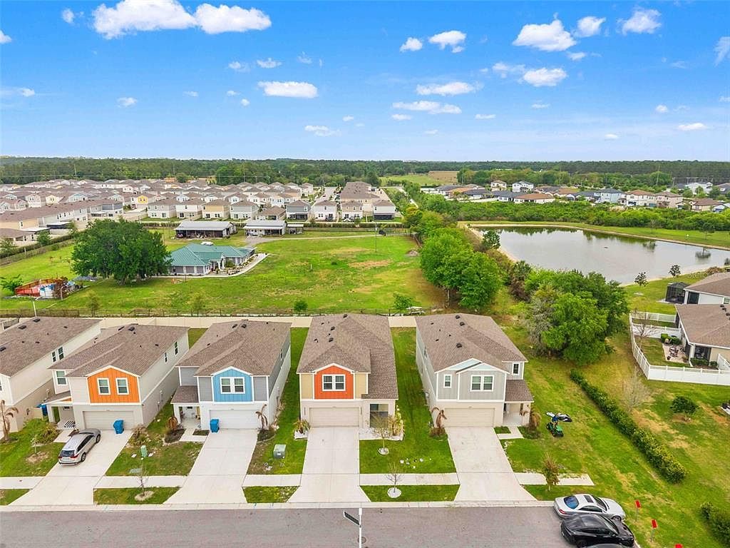 7512 Wallflower Trl Wesley Chapel, FL 33545 - Thumbnail 5