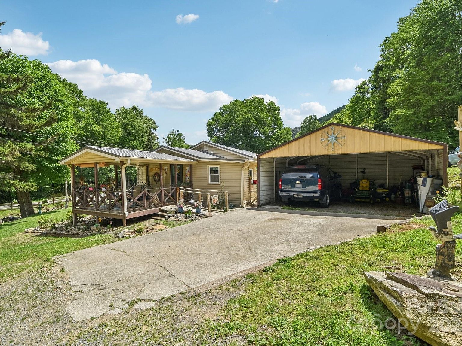 19 Lockman Rd Maggie Valley, NC 28751 - Thumbnail 5
