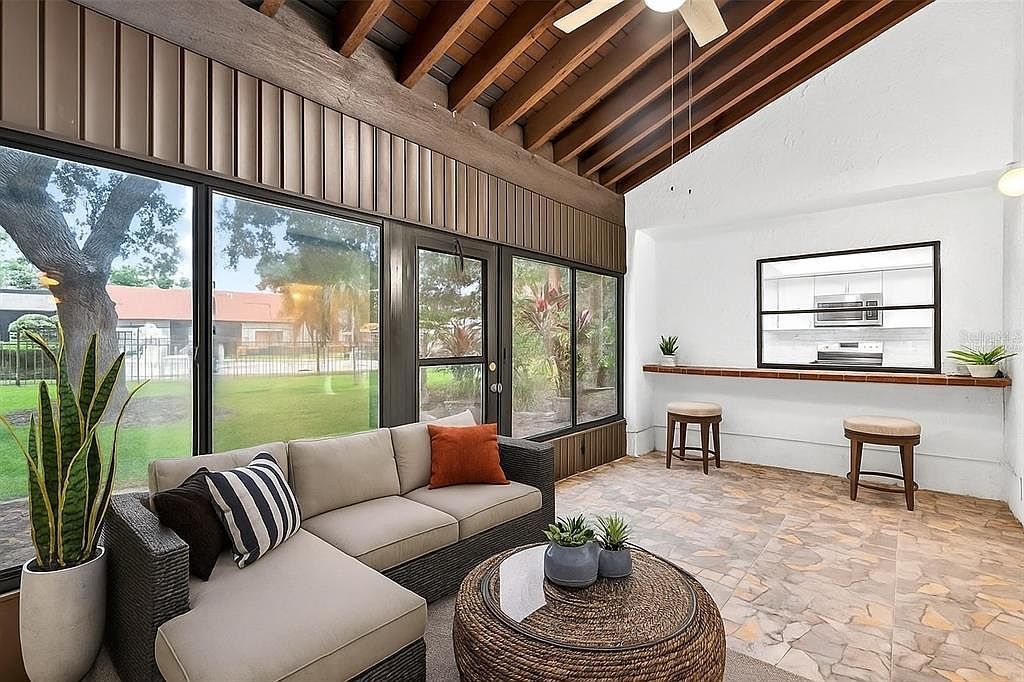 107 Seville Ct N Plant City, FL 33566 - Thumbnail 5