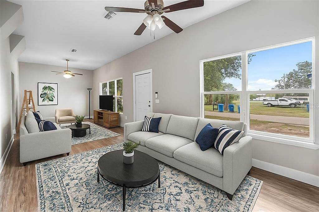 1002 NE 1st St Mulberry, FL 33860 - Thumbnail 5