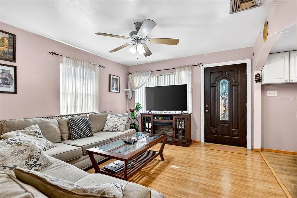 1417 W Yukon St Tampa, FL 33604 - Thumbnail 5