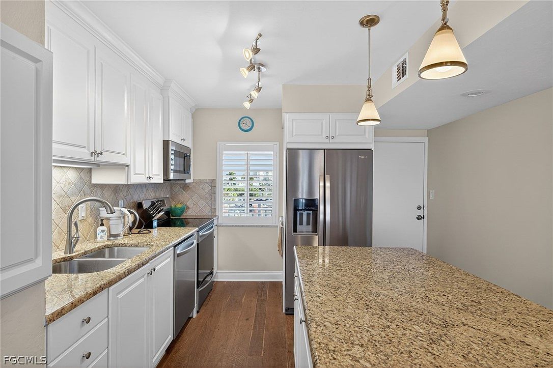 7400 Estero Blvd APT 330 Fort Myers Beach, FL 33931 - Thumbnail 5