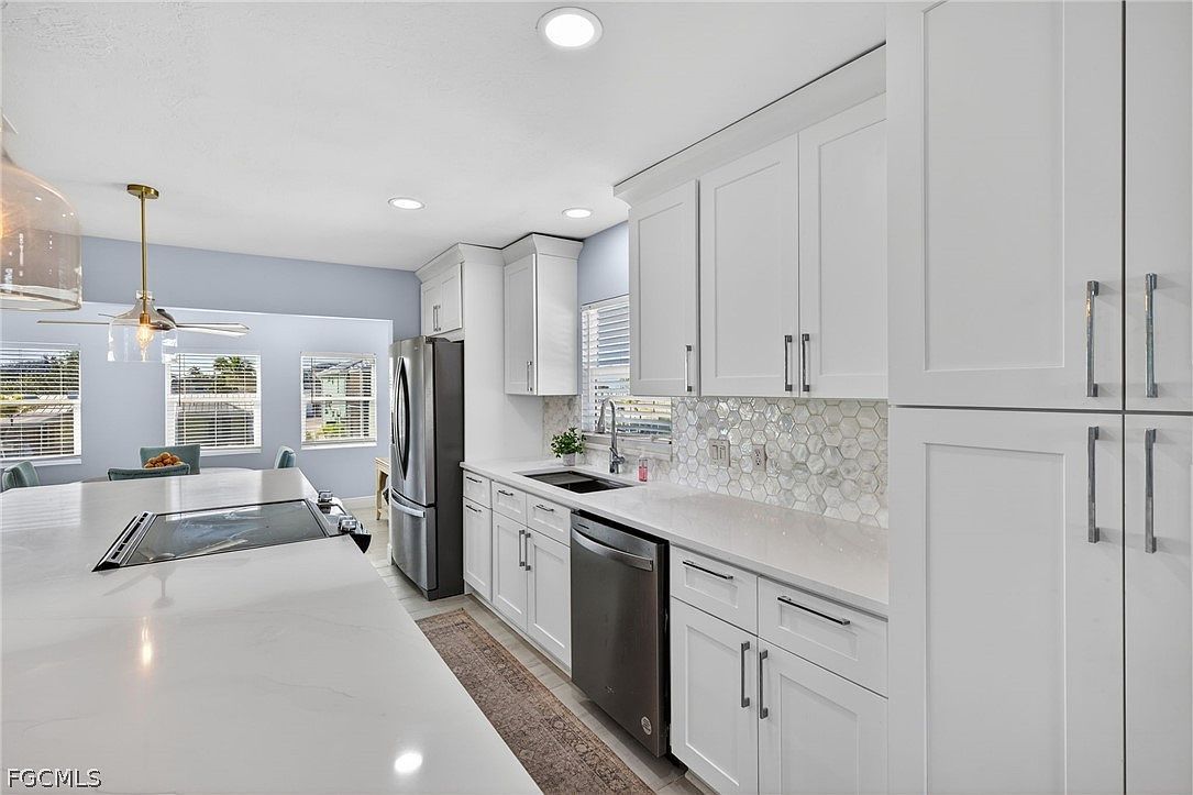 230 Donora Blvd Fort Myers Beach, FL 33931 - Thumbnail 5