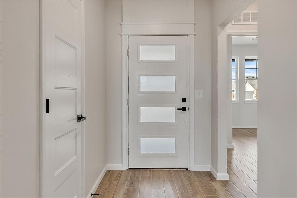 642 Grand Sycamore Dr Washington, OK 73093 - Thumbnail 5