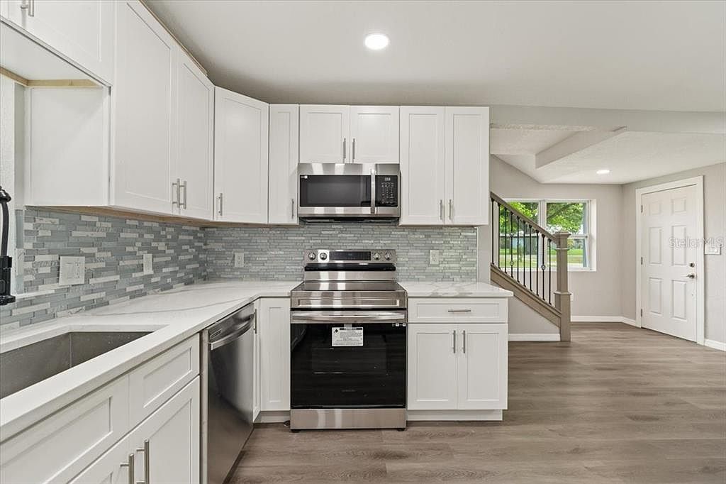 2005 Sunny Ln New Smyrna Beach, FL 32168 - Thumbnail 5