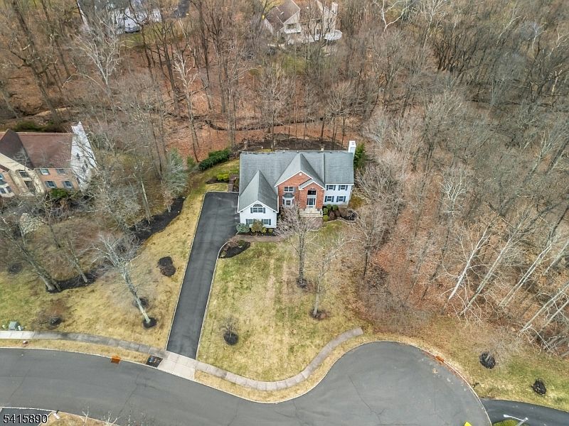 5 Adams Ct Martinsville, NJ 08836 - Thumbnail 5