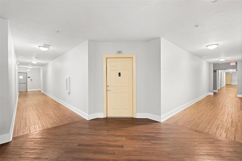 860 N Orange Ave APT 323 Orlando, FL 32801 - Thumbnail 5