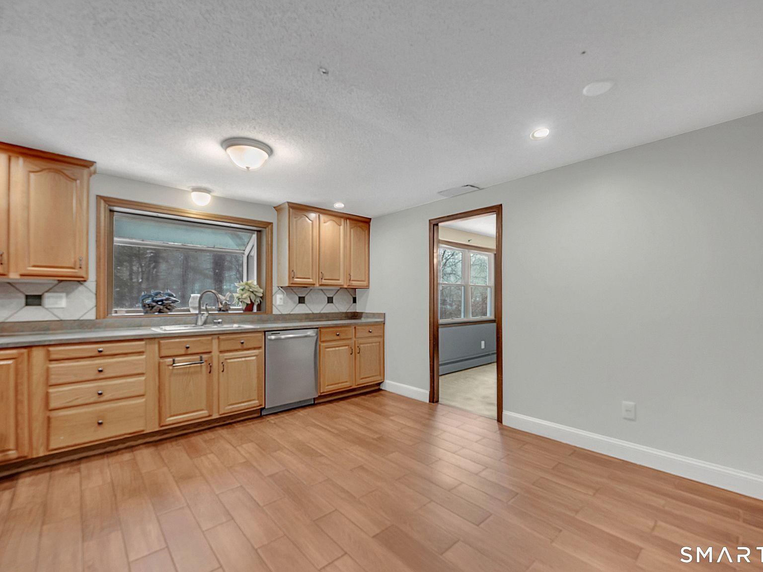 40 Homestead Ln Avon, CT 06001 - Thumbnail 5