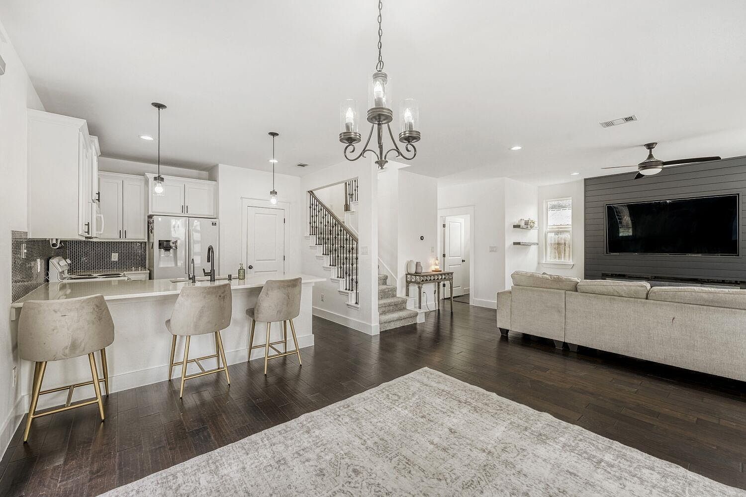 125 Irene St Elgin, TX 78621 - Thumbnail 5