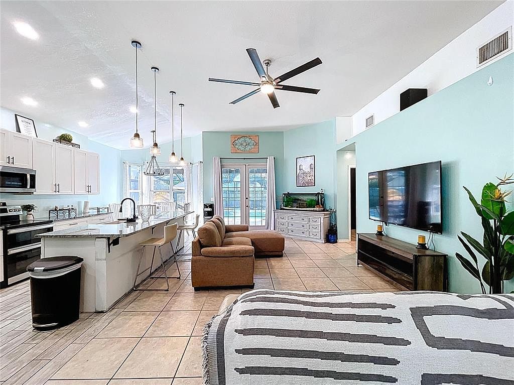 2003 Leichester St Valrico, FL 33594 - Thumbnail 5