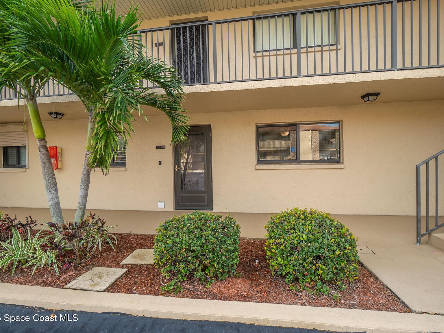 3160 N Atlantic Ave APT A106 Cocoa Beach, FL 32931 - Thumbnail 5