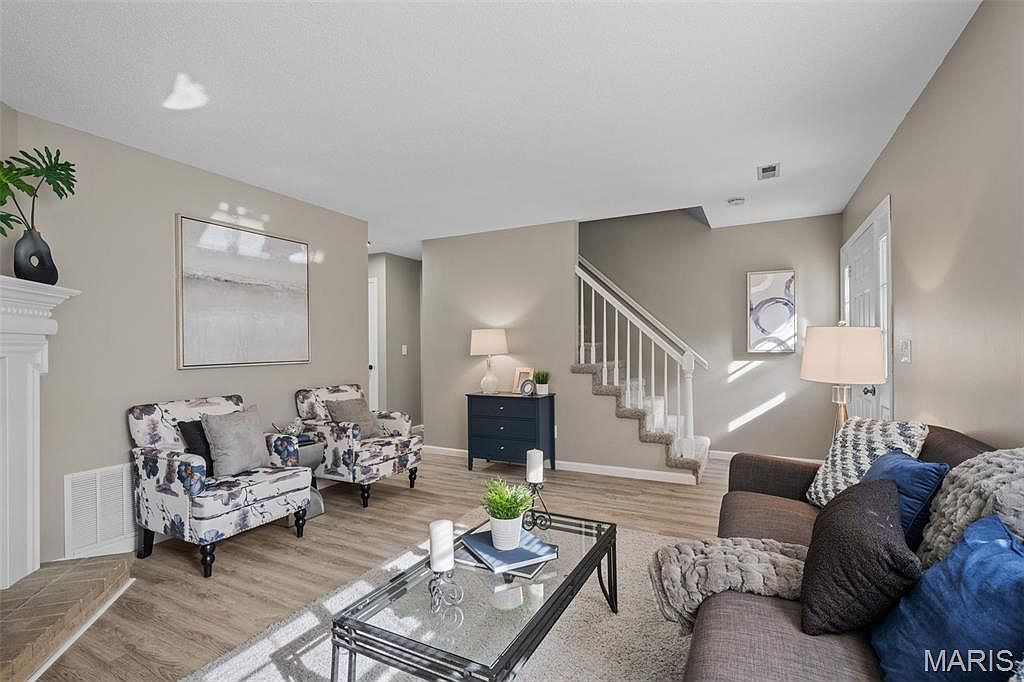 46 Meadow Run Ct #5 Saint Charles, MO 63303 - Thumbnail 5