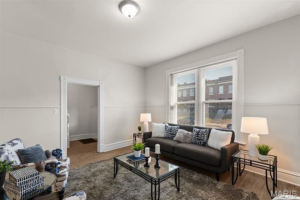 612 Holly Hills Ave Saint Louis, MO 63111 - Thumbnail 5