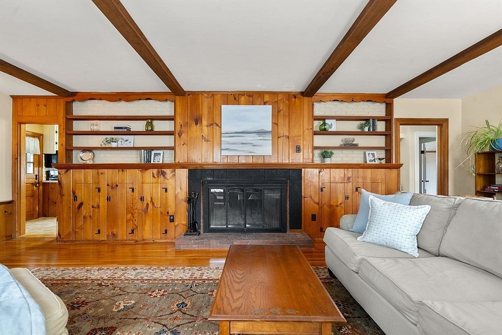 1 Walker St Maynard, MA 01754 - Thumbnail 5