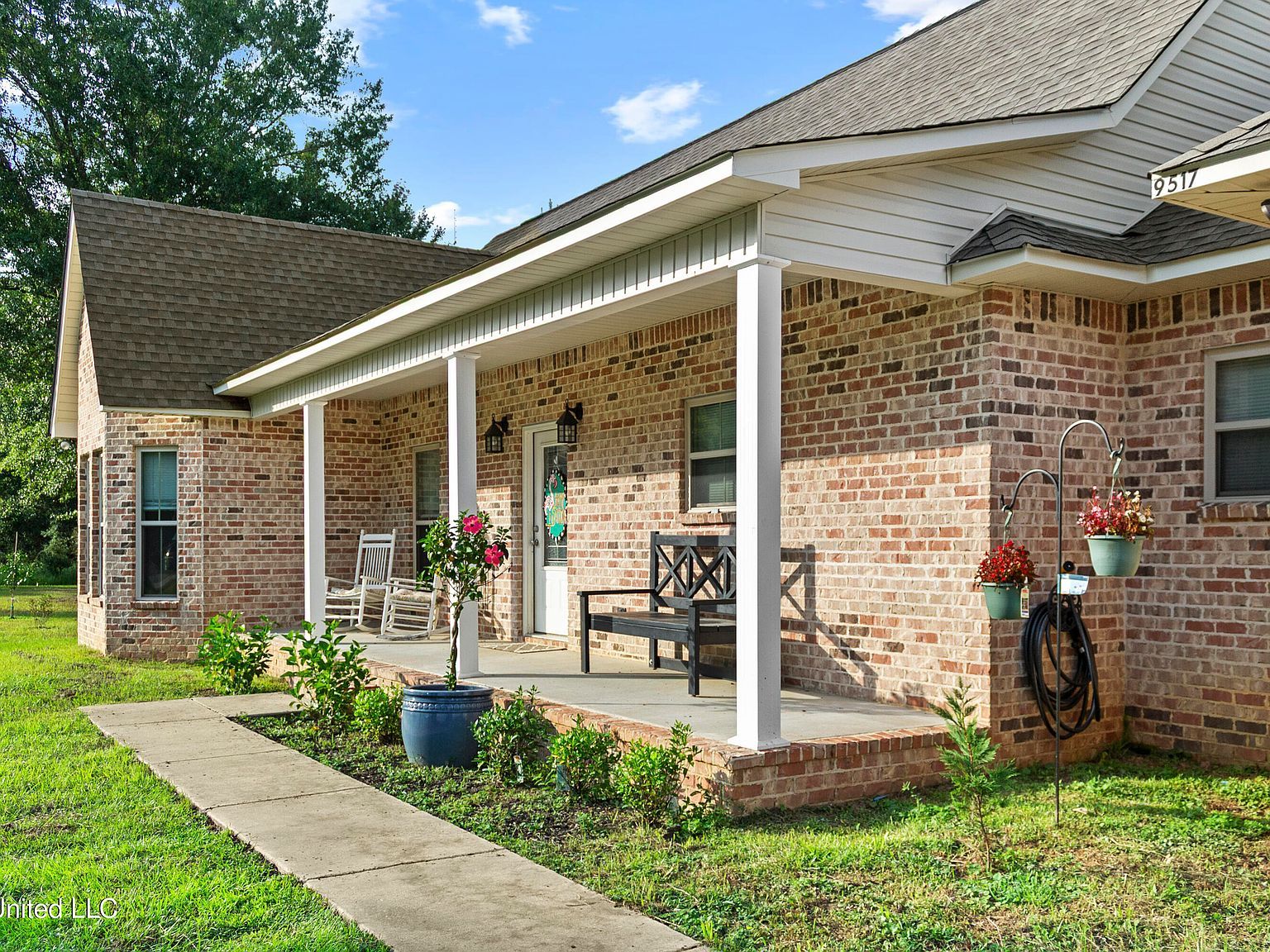 9517 Dunn Rd Moss Point, MS 39562 - Thumbnail 5