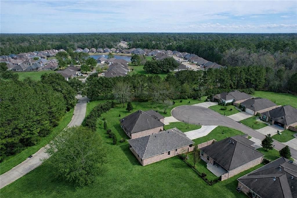 285 Lourdes Ln Covington, LA 70435 - Thumbnail 5