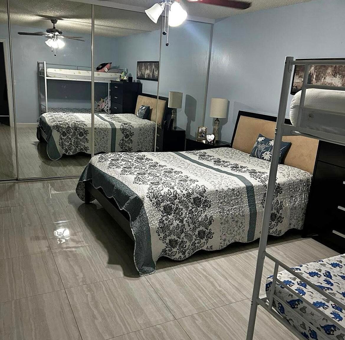 341 Lake Arbor Dr Palm Springs, FL 33461 - Thumbnail 5