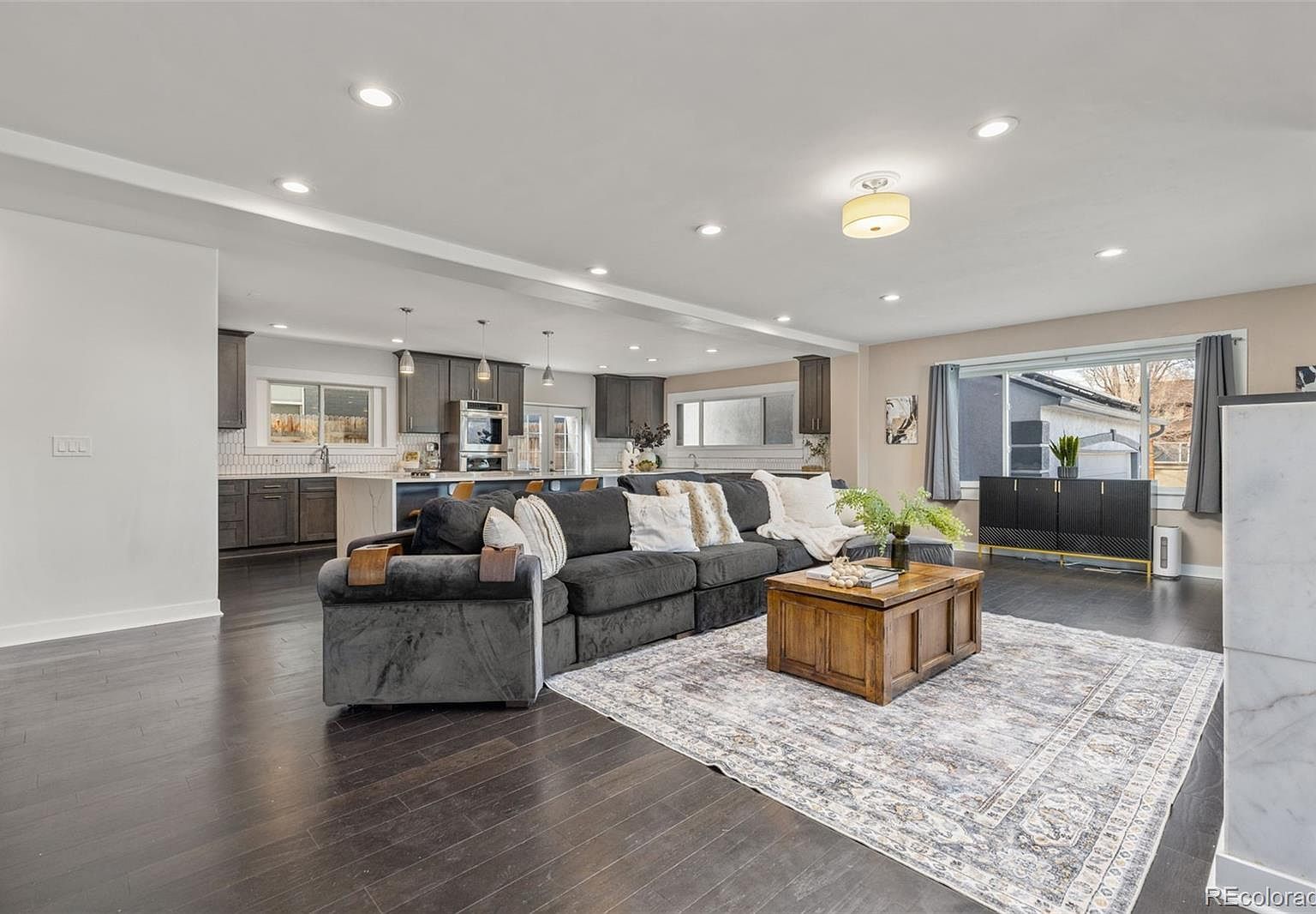 2551 N York St Denver, CO 80205 - Thumbnail 5