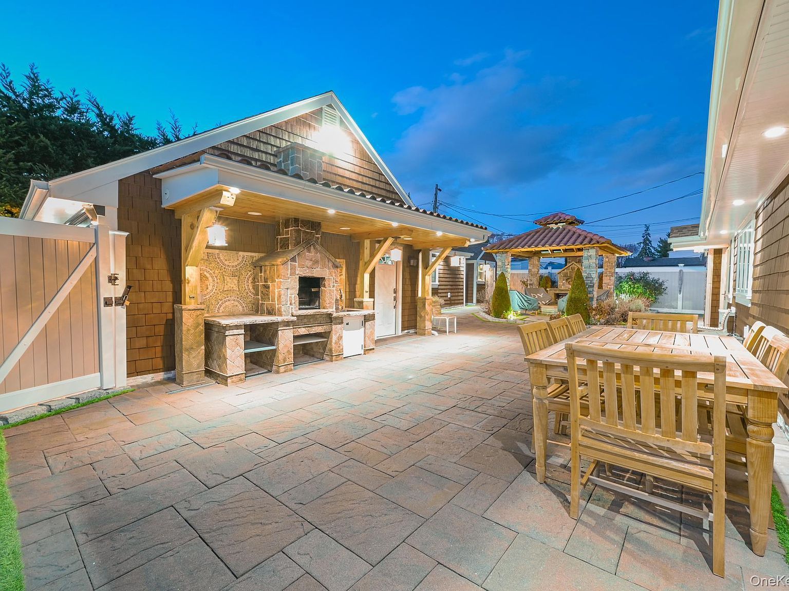 38 Quarry Ln Levittown, NY 11756 - Thumbnail 5