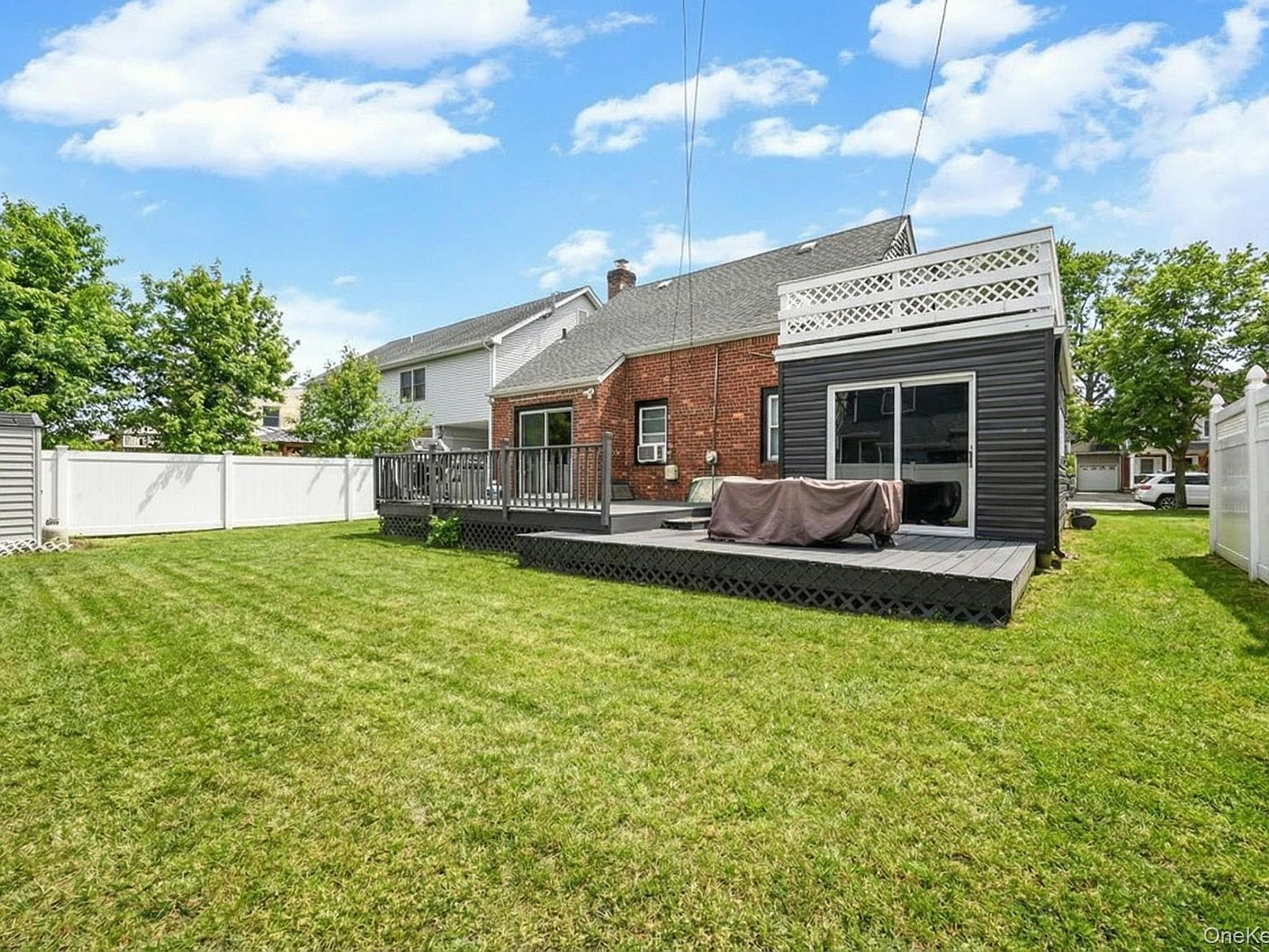 6 Willow Rd New Hyde Park, NY 11040 - Thumbnail 5