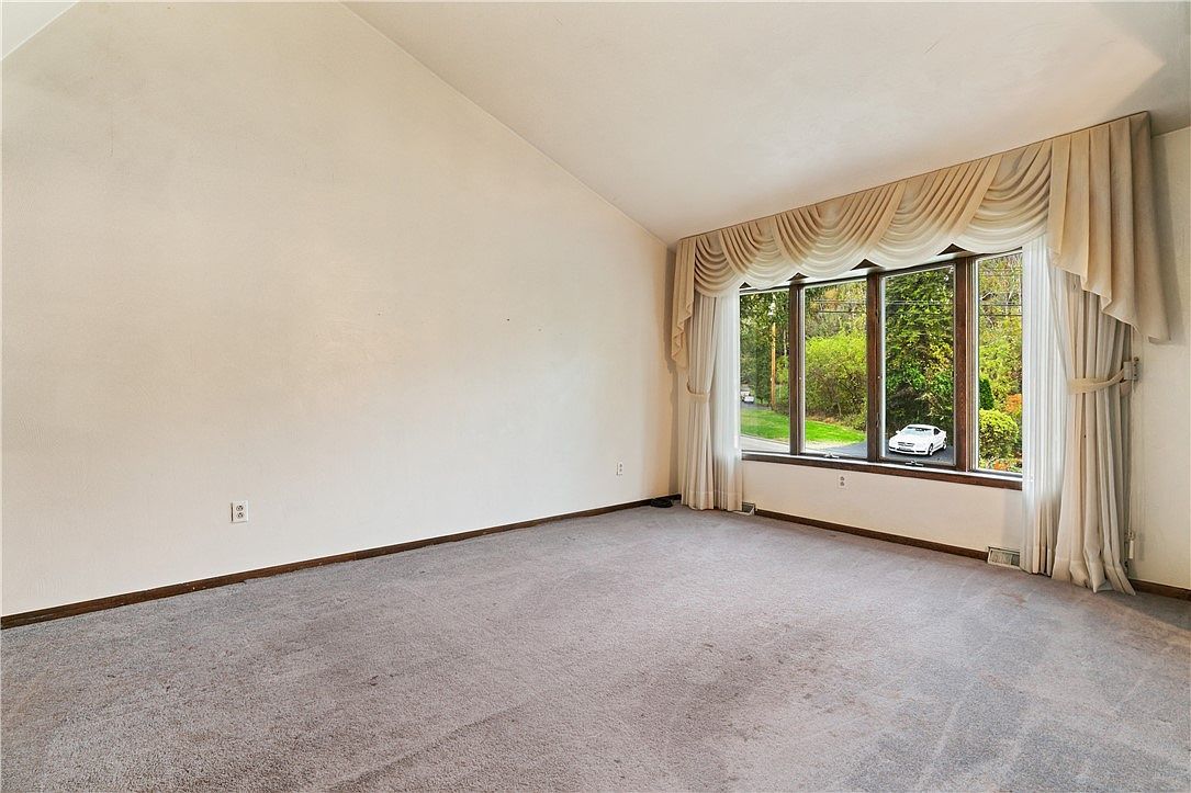 1302 Rankin Rd White Oak, PA 15131 - Thumbnail 5