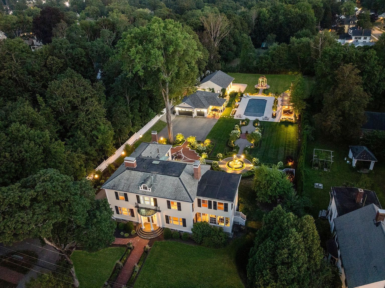 98 Silver St Dover, NH 03820 - Thumbnail 5